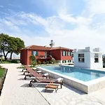 Puntamika Laterna Apartment