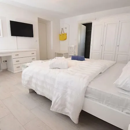 Apartment Puntamika Laterna *