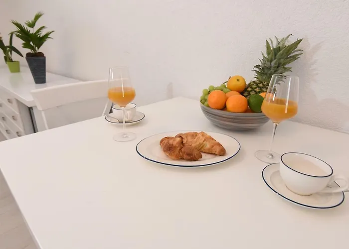 Puntamika Laterna شقة *