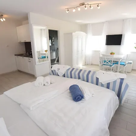 Puntamika Laterna Apartamento Zadar