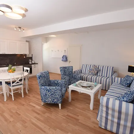 Puntamika Laterna Apartamento