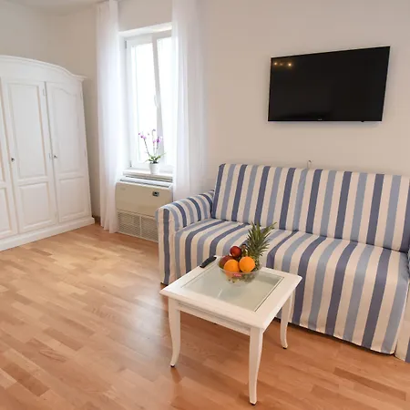 Puntamika Laterna Apartamento Zadar