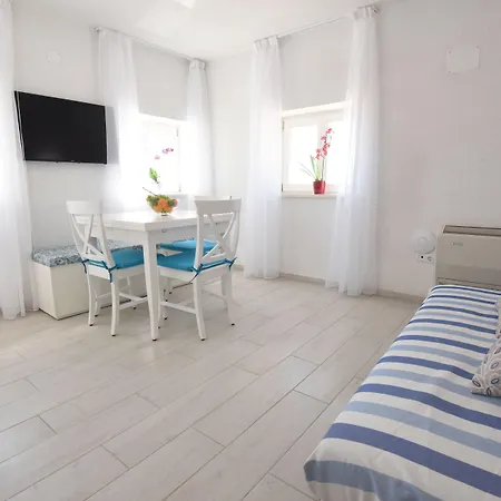 Puntamika Laterna Apartamento *