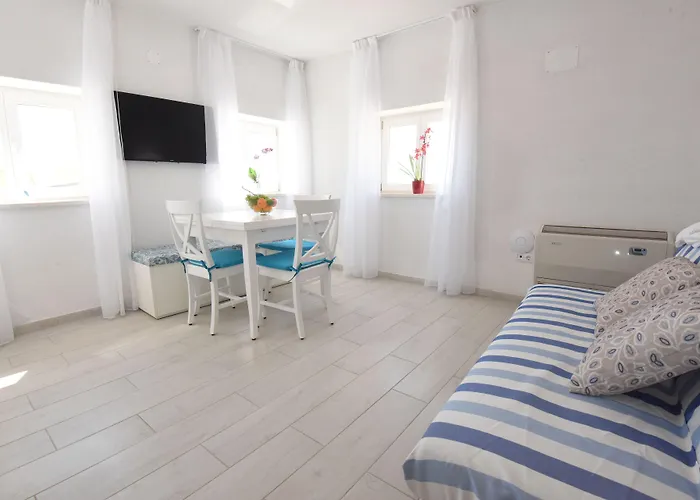 Puntamika Laterna Apartment *