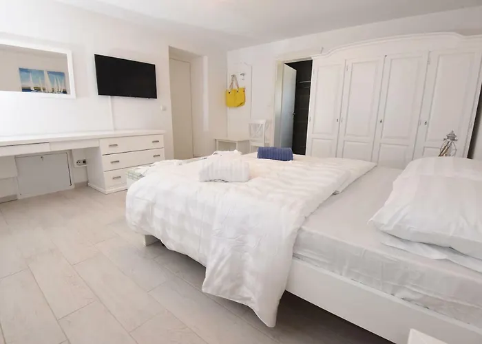 Apartment Puntamika Laterna *